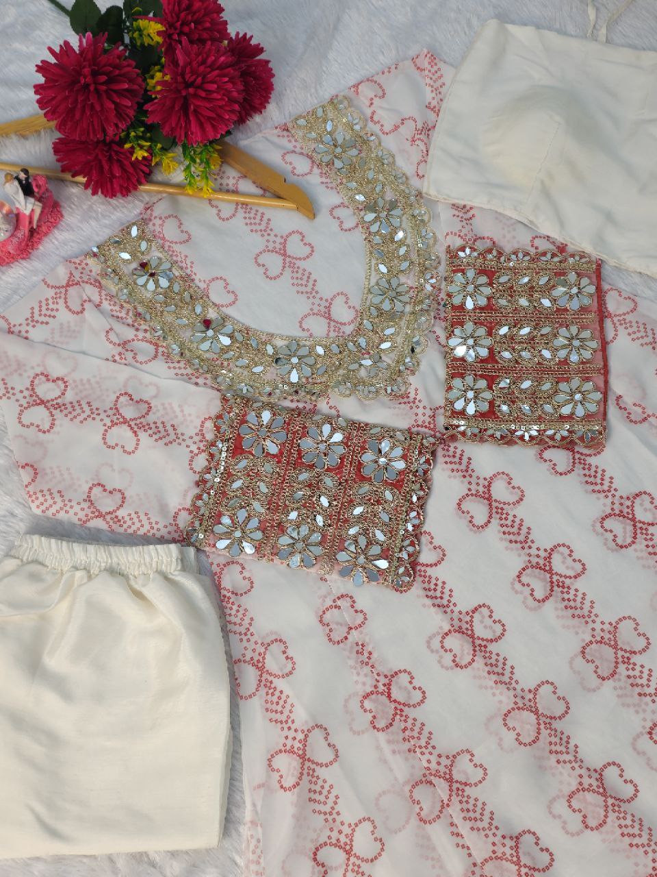 Step into Comfort & Class with Our Baggy Style Anarkali Kurti Set β¨π